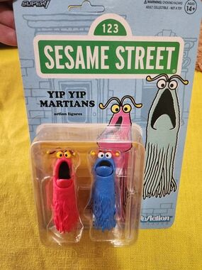 Sesame Street Yip Yip Martians 2-Pack Pink & Blue Action Figures
